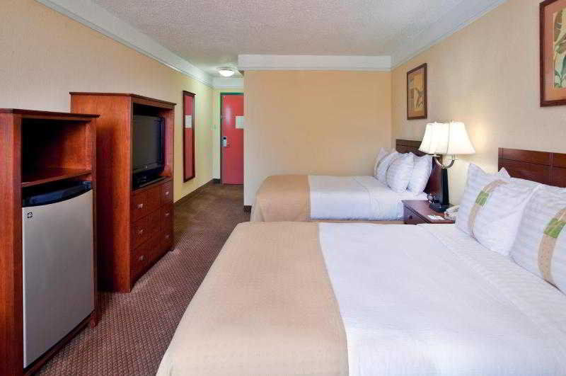 Holiday Inn Ponce & El Tropical Casino By Ihg Екстер'єр фото